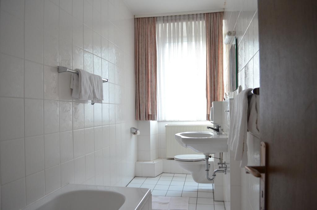 Hotel Drei Schweizer Neuwied Room photo